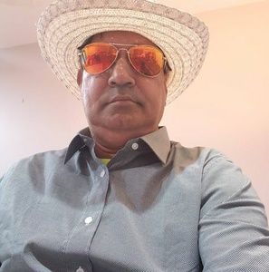 Meet your Posher, Mokarrom